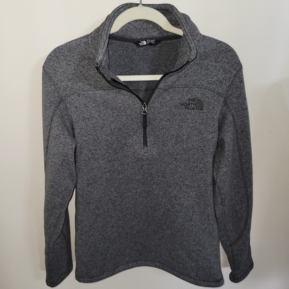 The North Face Men's Charcoal Quarter Zip-Up Sweater Size Small